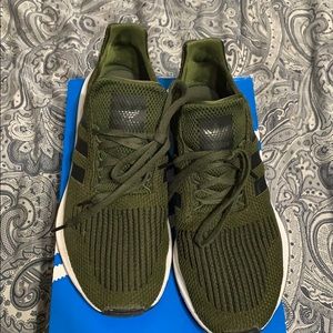 Adidas Swift Run size 10